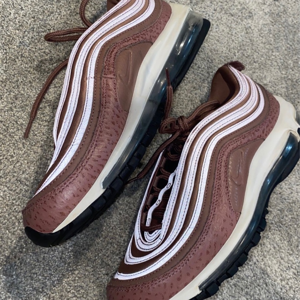 Nike air max womens 9.5